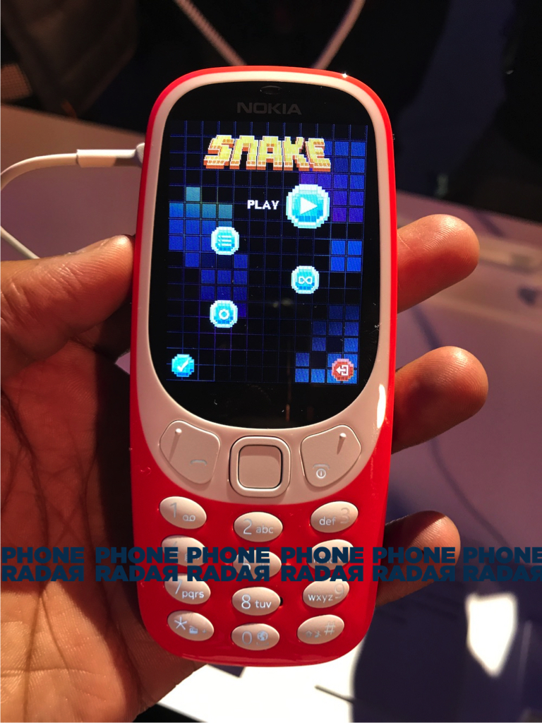 De nieuwe Nokia 3310 2017 editie met Snake